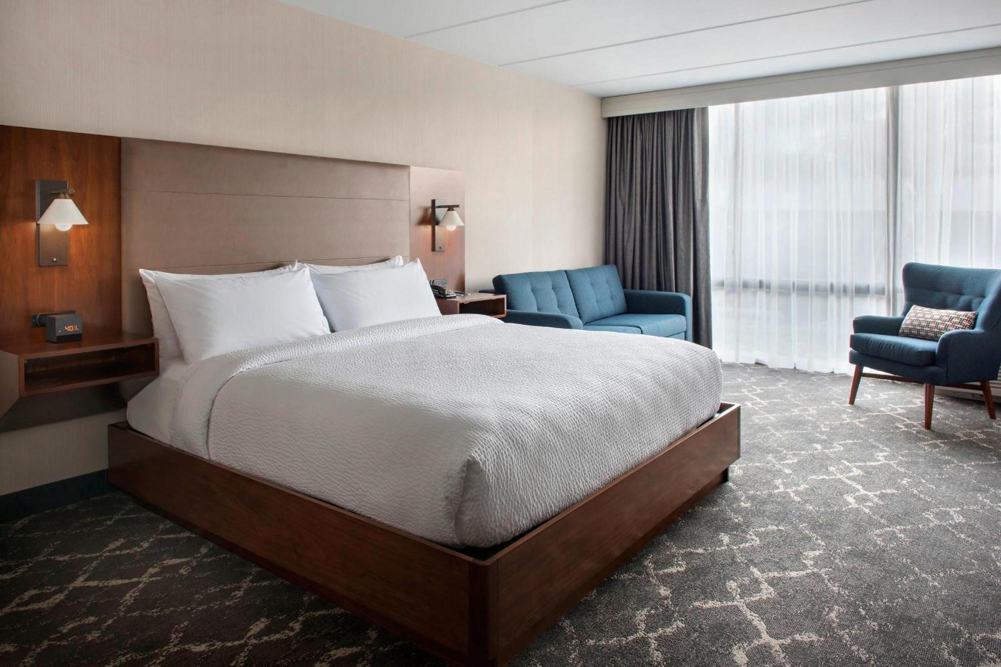Hotel Four Points Philadelphia Northeast Exterior foto