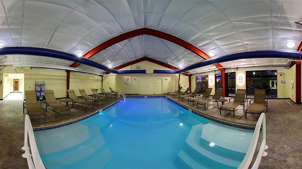 Hotel Four Points Philadelphia Northeast Exterior foto